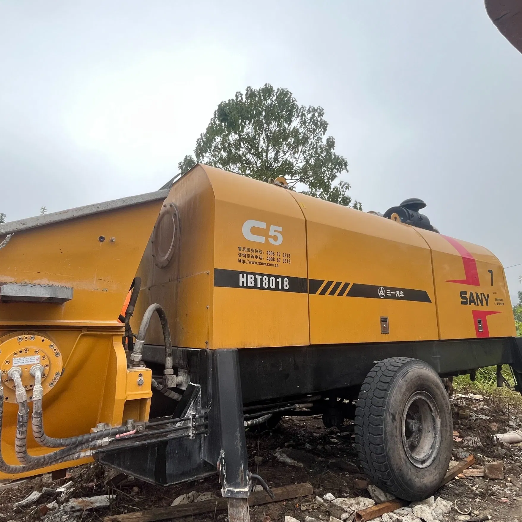Used Sanny Diesel Trailer Conctrete Pump Hbt8018c-5 85m3/H Trailer Pump with Brand New Condition Small Concrete Pump Mini Concrete Pump Portable Concrete Pump