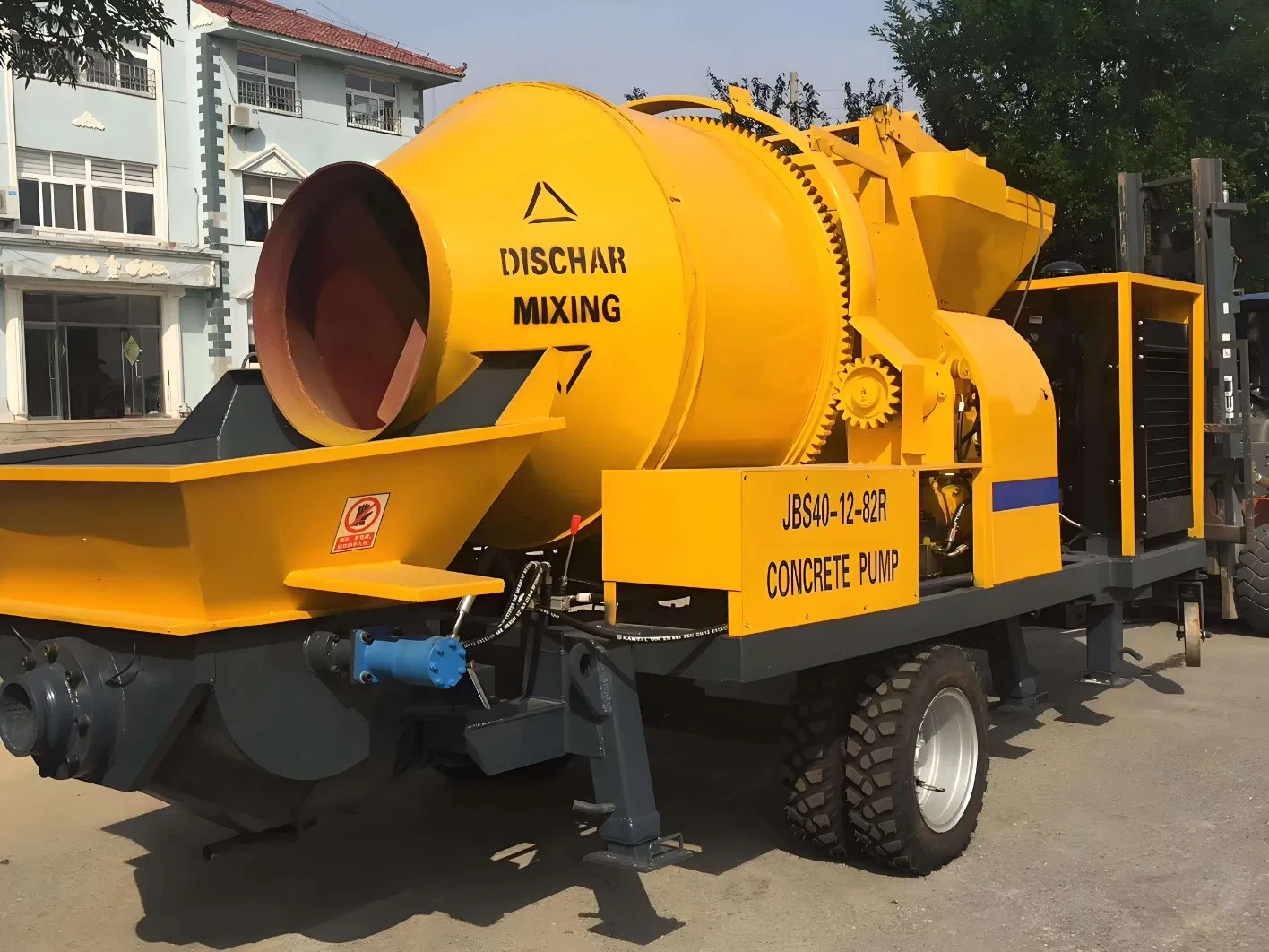 Portable Diesel Concrete Mixer with Pump Cement Mixing Machine Concrete Mixer Truck