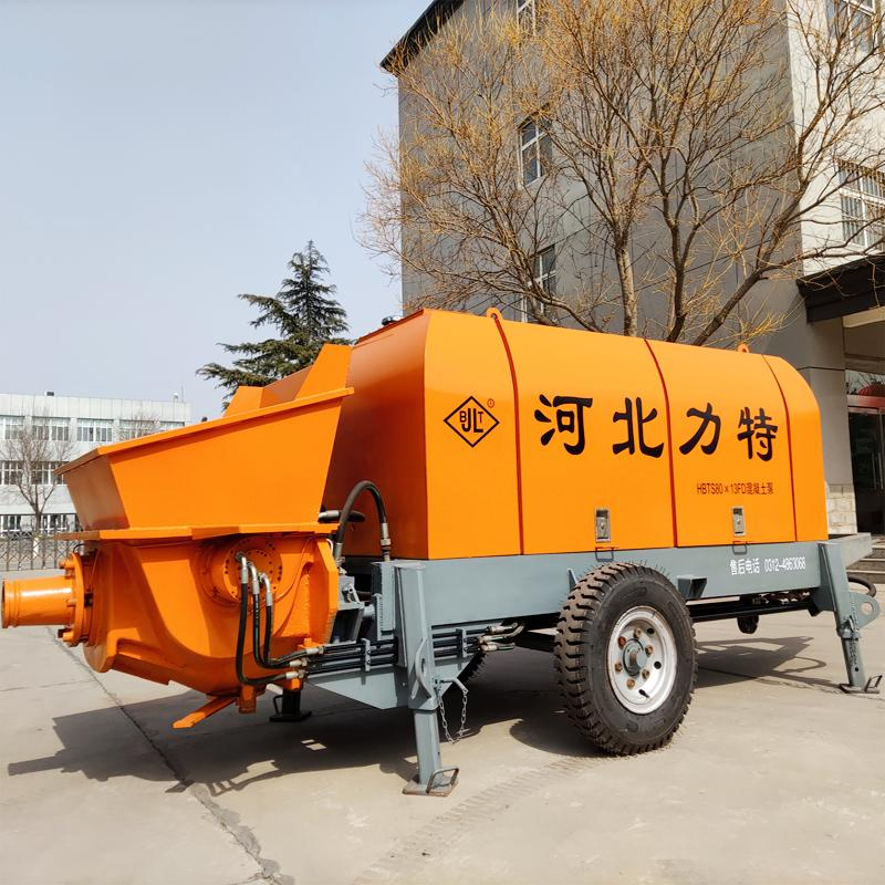 Small Concrete Pump, 60 Cubic Meters/Hour, Stationary and Mobile Concrete Pumps for Construction / Portable Diesel Concrete Pumps for Sale.