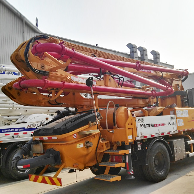 China Zoomlion Cifa Sanyi Putzmeister Schwing Small Mini Mobile Truck Mounted Concrete Pump 20m to 68m Brand New or Used Price for Sale